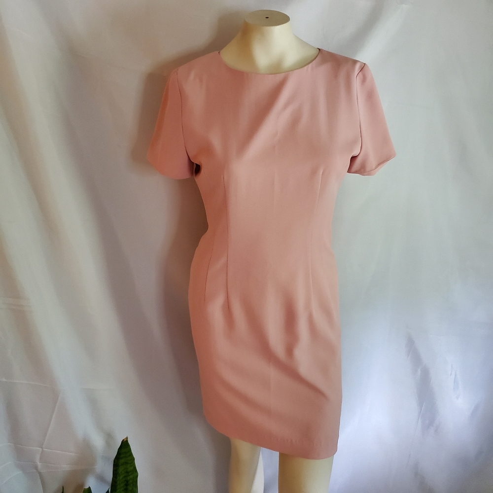 VNTG | Maggy London • Pale Pink Shift Dress